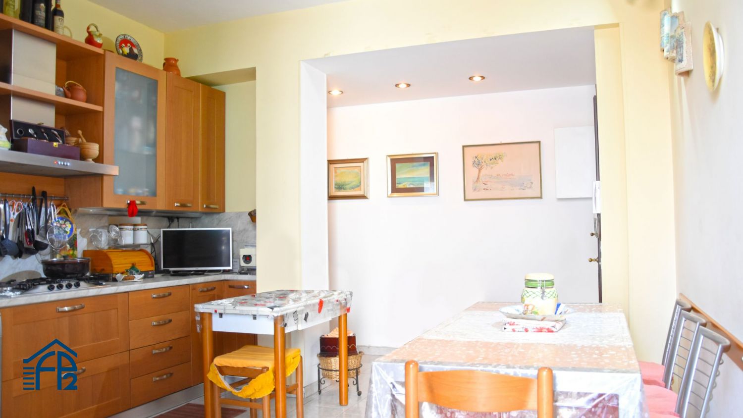 Ampio trilocale con cucina abitabile
