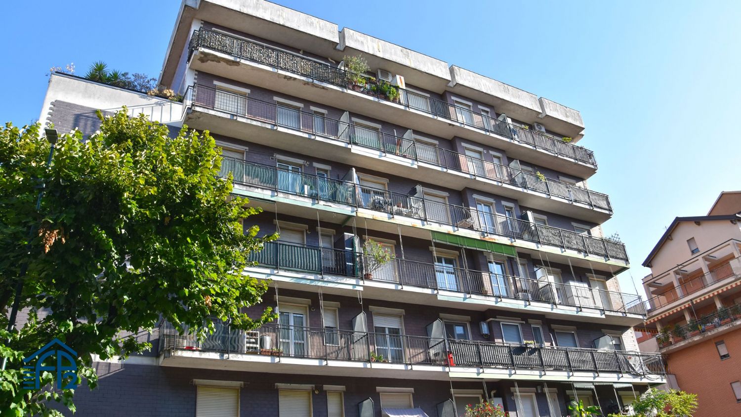 Bilocale con balcone