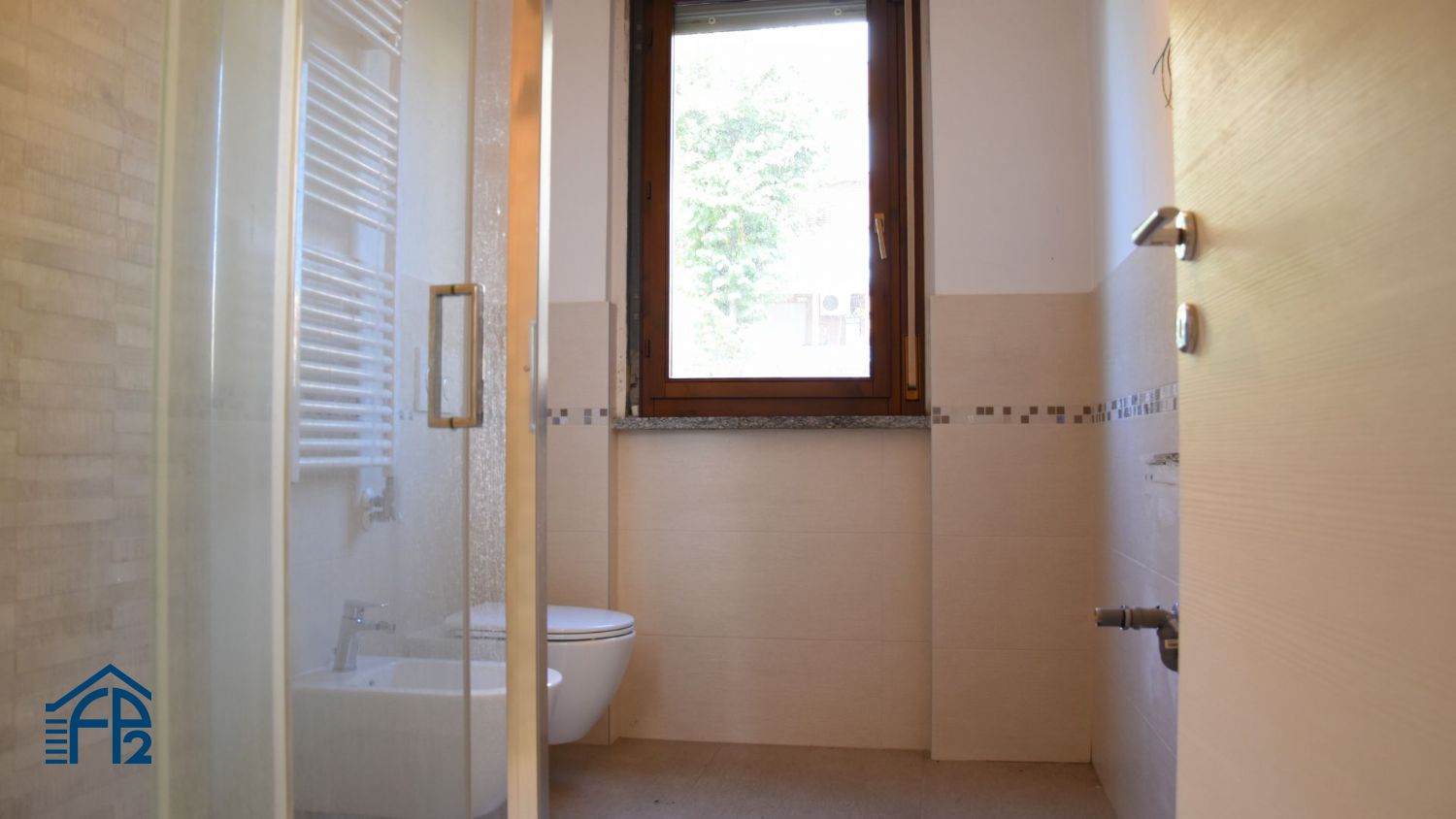 Trilocale con giardino