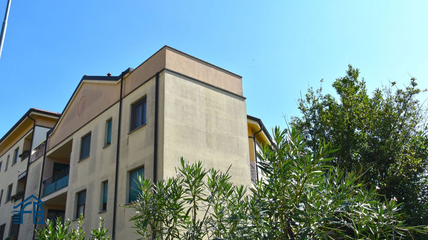 Trilocale con giardino