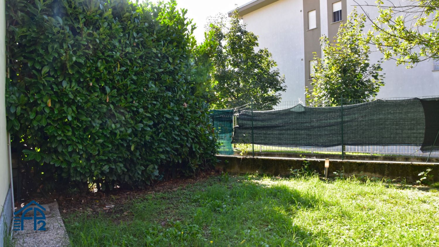 Trilocale con giardino