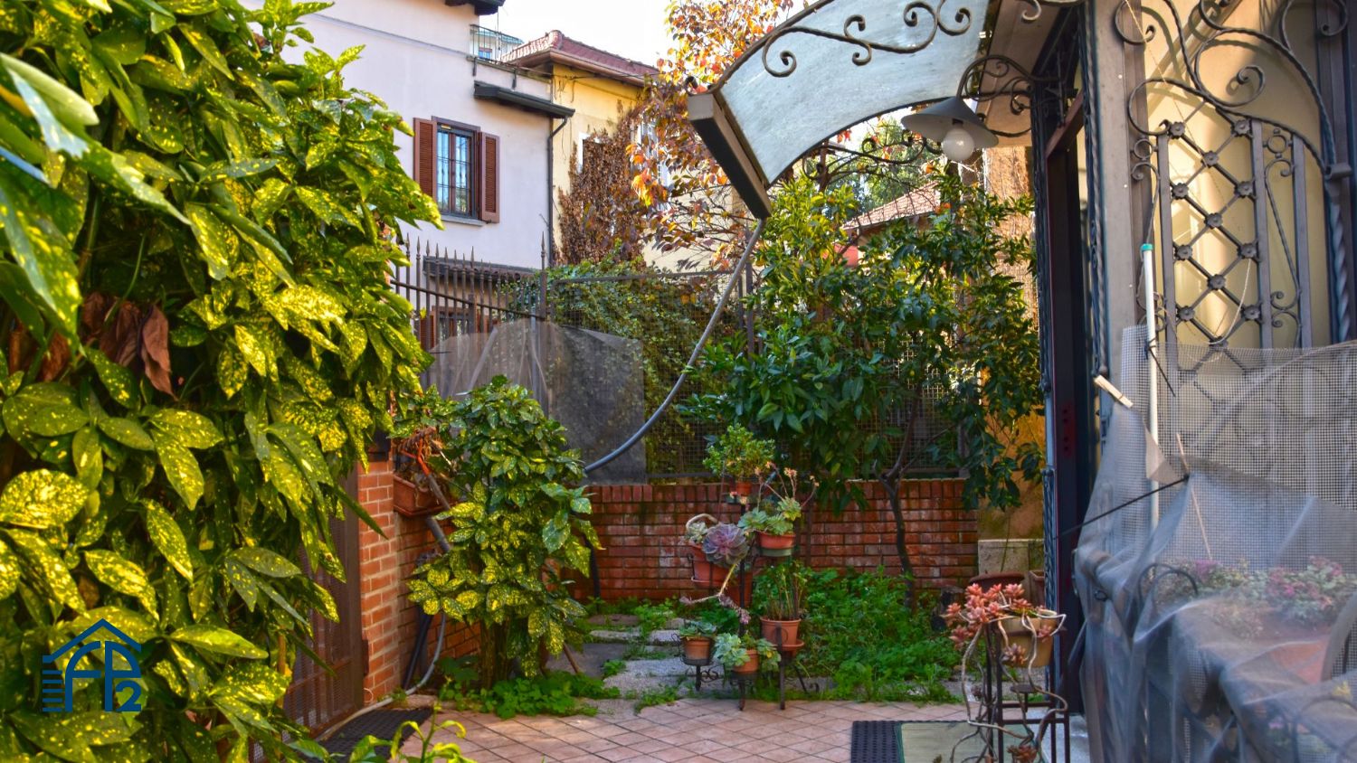 Villa con Giardino zona Isola