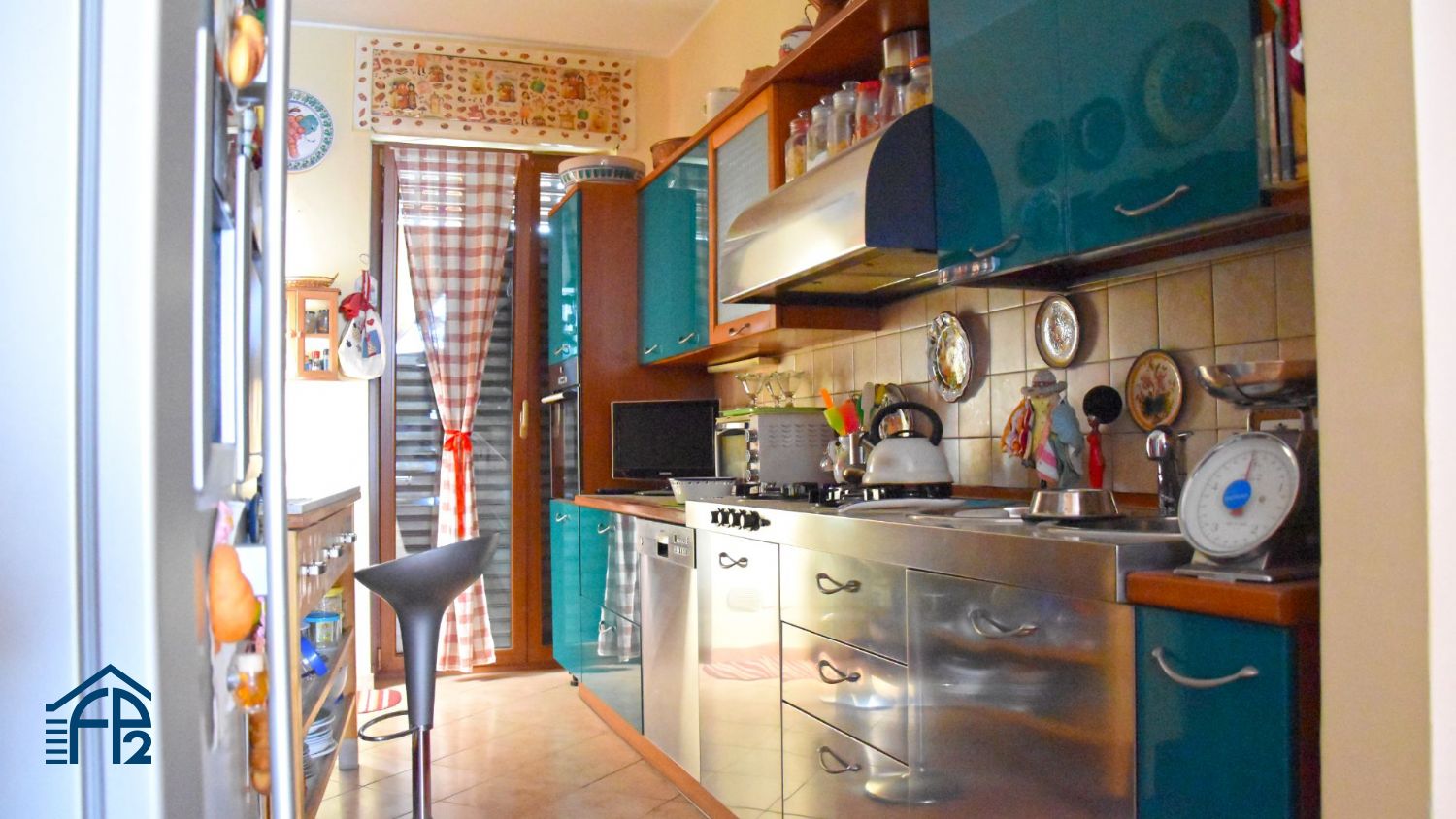 Quadrilocale panoramico in stabile signorile