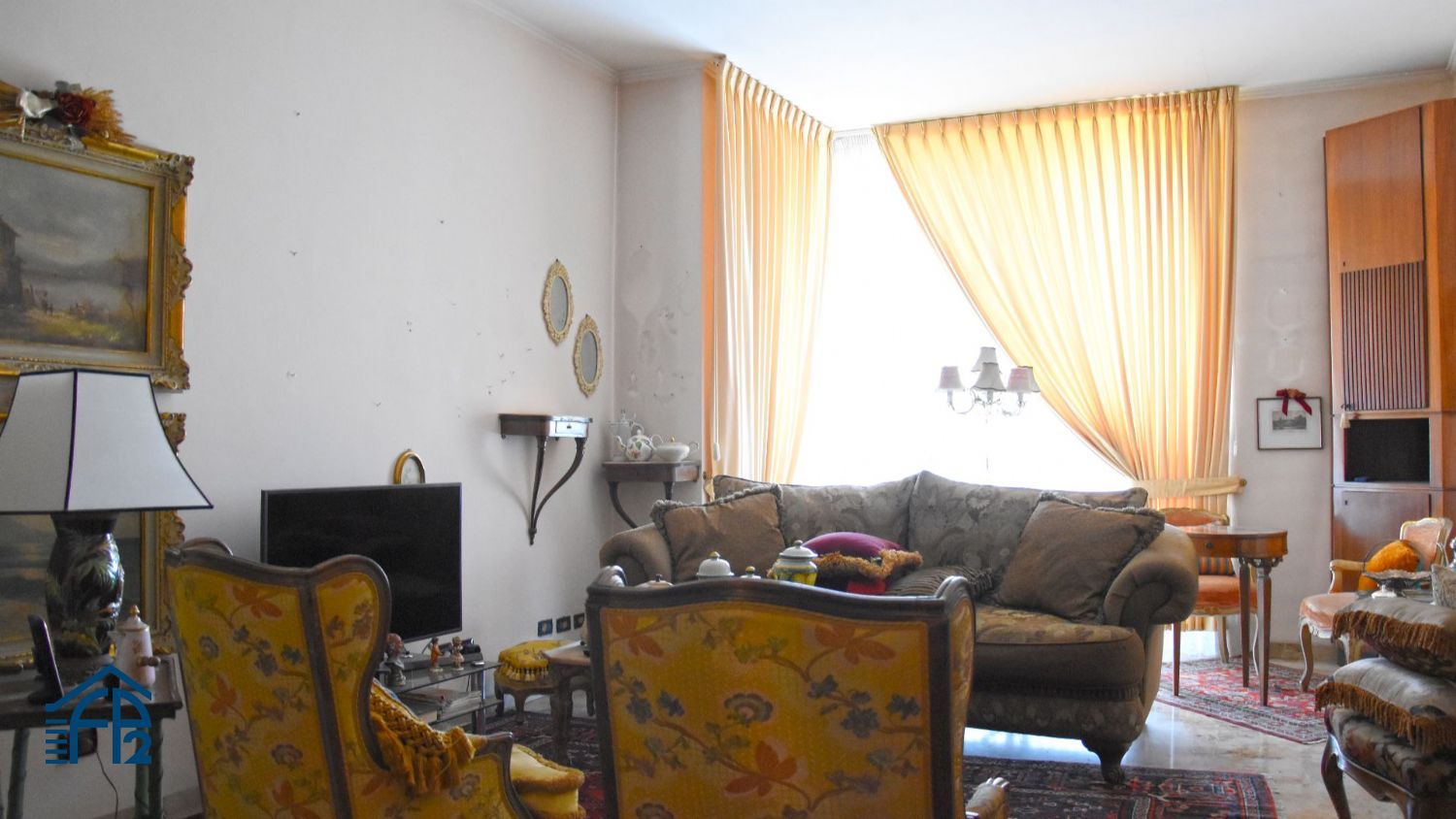 Quadrilocale panoramico in stabile signorile