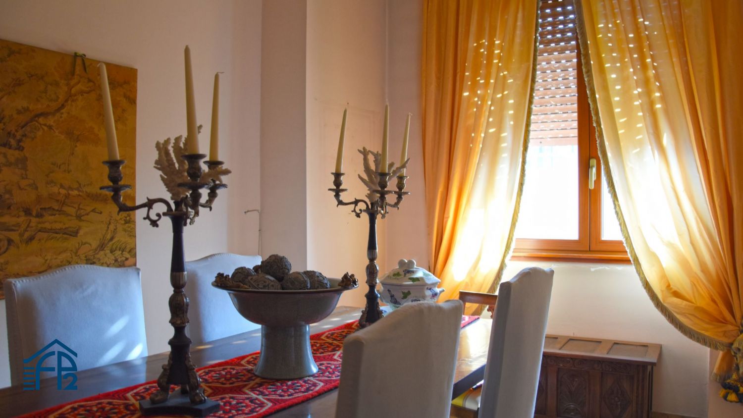 Quadrilocale panoramico in stabile signorile