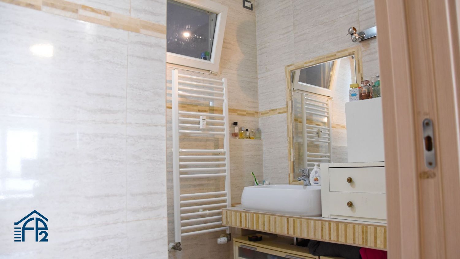 Trilocale in stabile signorile