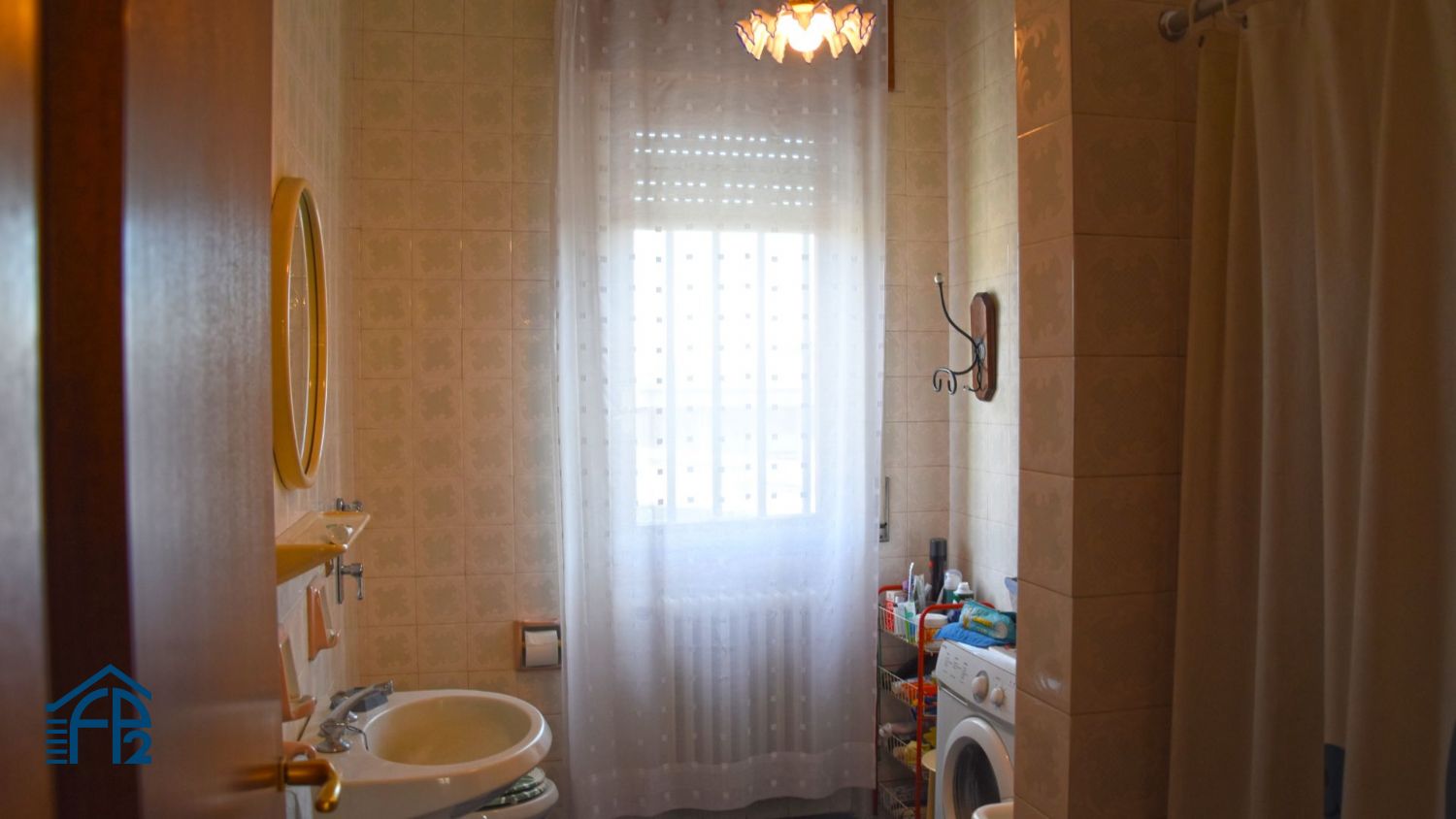 Casa Indipendente con Locale Commerciale