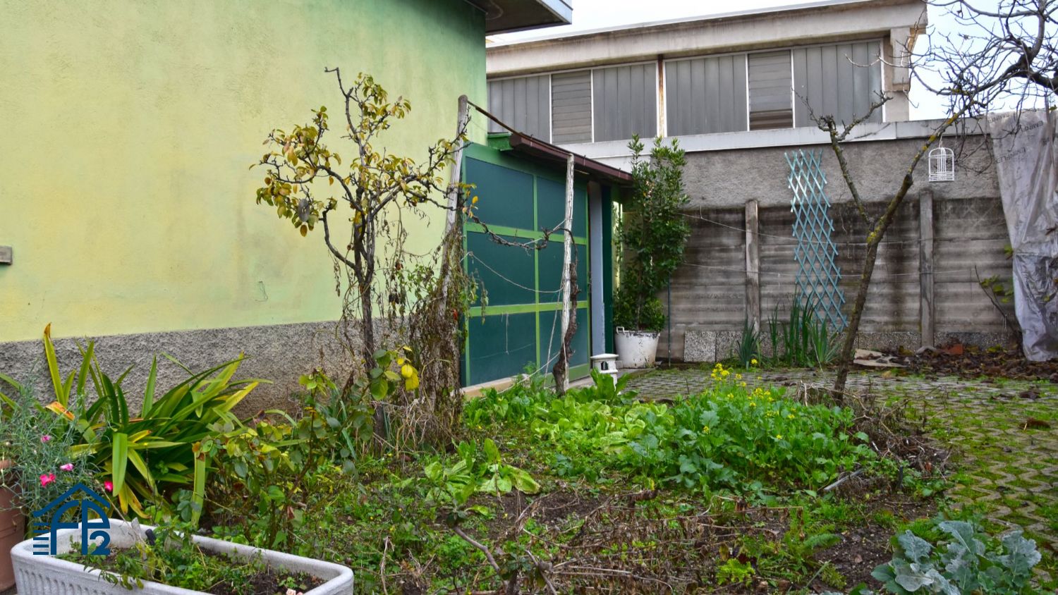 Casa Indipendente con Locale Commerciale