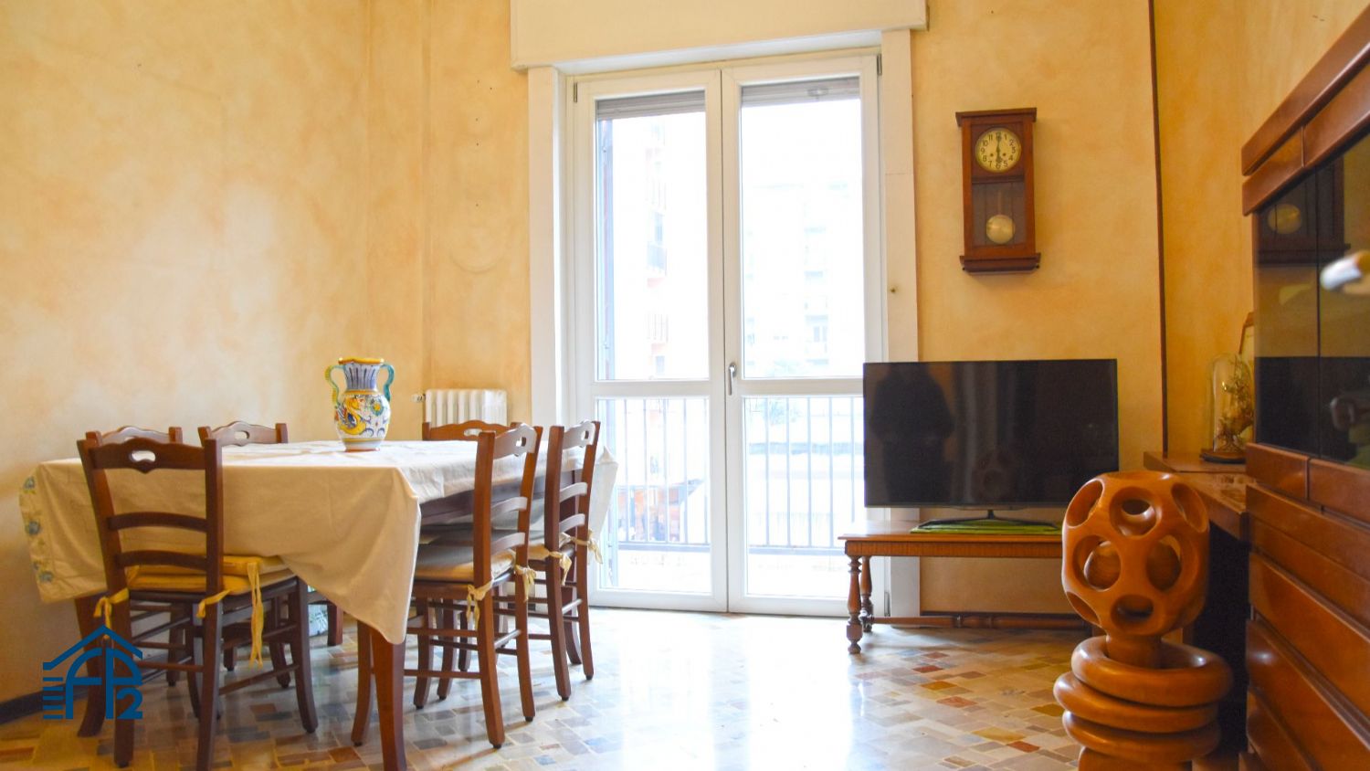 Trilocale con cucina abitabile