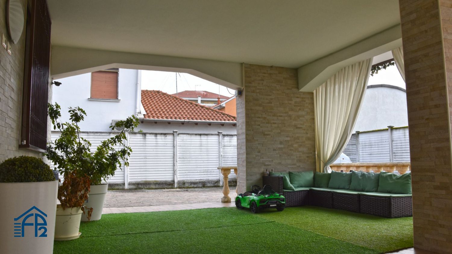 Porzione di Villa in Bifamiliare