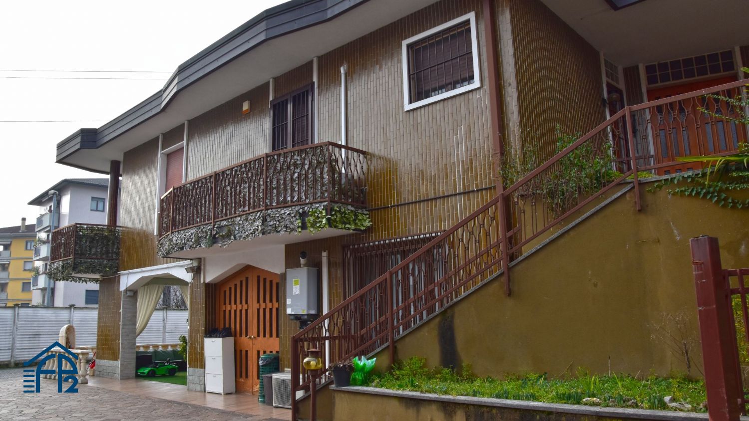 Porzione di Villa in Bifamiliare