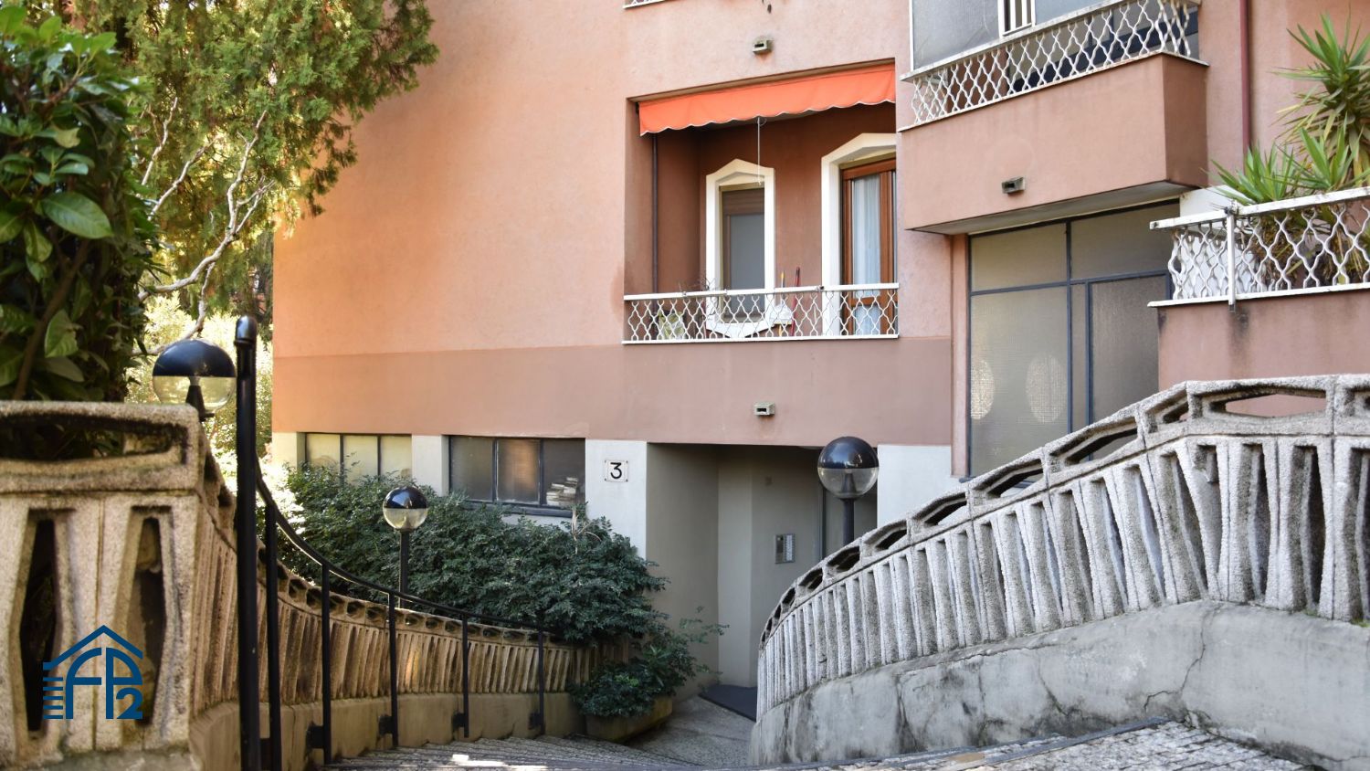 Tre/Quattro Locali con Doppi Servizi