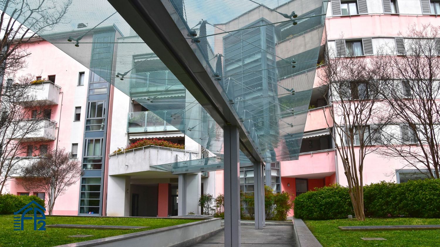 Bilocale con terrazzino