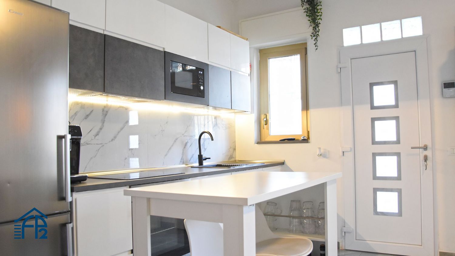 Porzione di  Villetta Bifamiliare con cortile privato