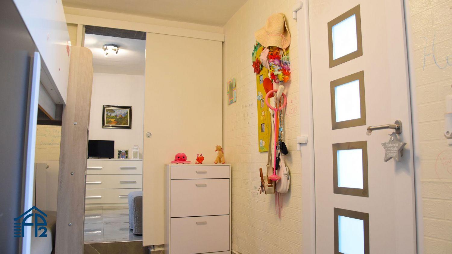 Porzione di  Villetta Bifamiliare con cortile privato